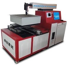 Máy cắt laser CNC PE-M700-0606