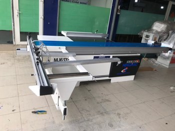 Máy Cưa Bàn Trượt 2 Lưỡi MJ6132A