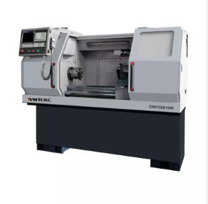 Máy tiện Cnc giường phẳng WMTCNC CK6132x1000 với giá cả cạnh tranh 