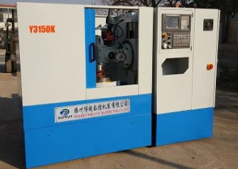 Máy gia công bánh răng CNC dọc 4 trục kéo dài Y3150K 