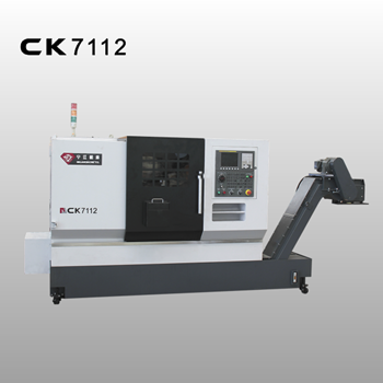 Máy tiện CNC CK7112