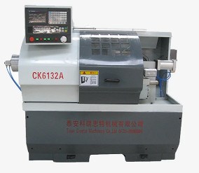 Máy tiện CNC CK6132A